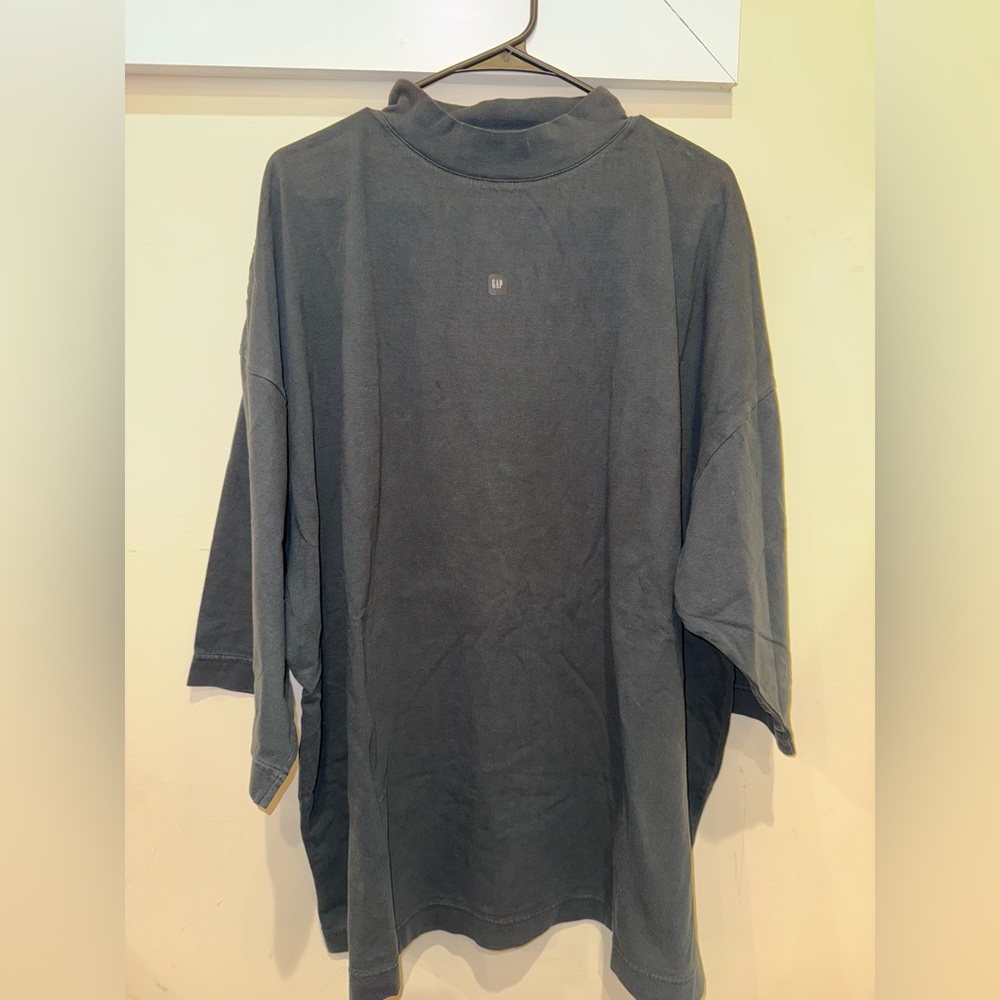 YEEZY GAPY MEN’S BLACK SHIRT NEW WITH TAGS
